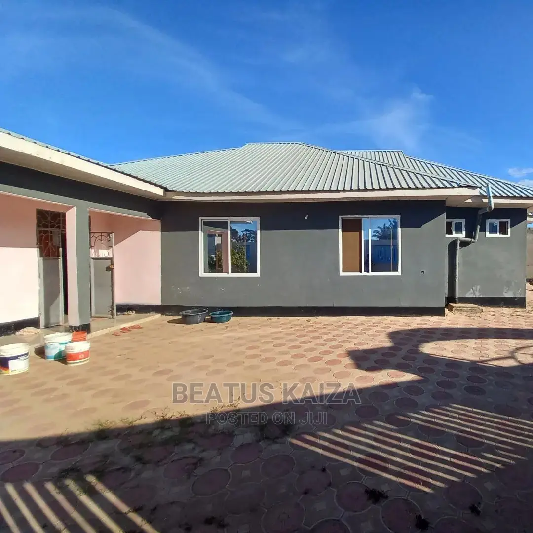 4bdrm House in Kigamboni Kisota for sale