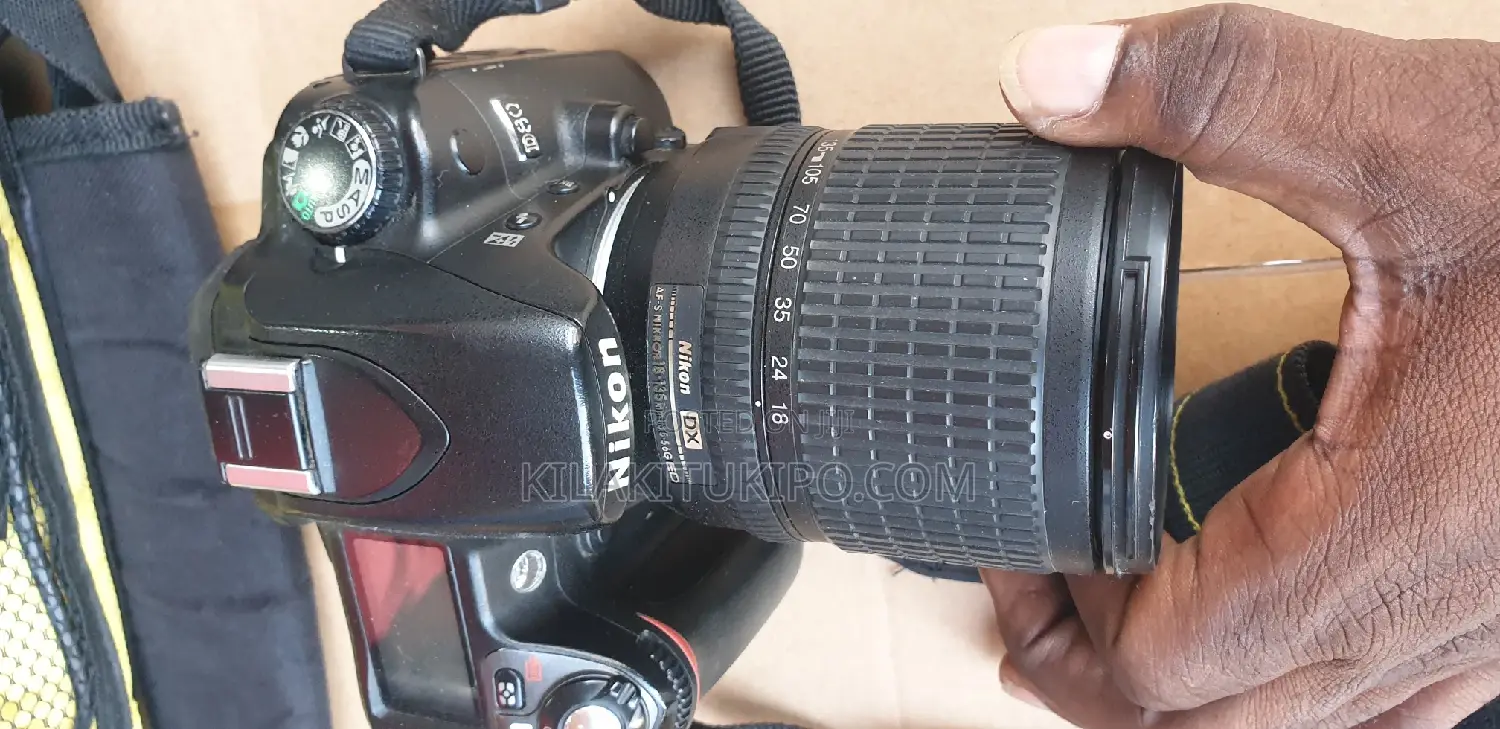 Nikon D80 Clean Lens 18-135