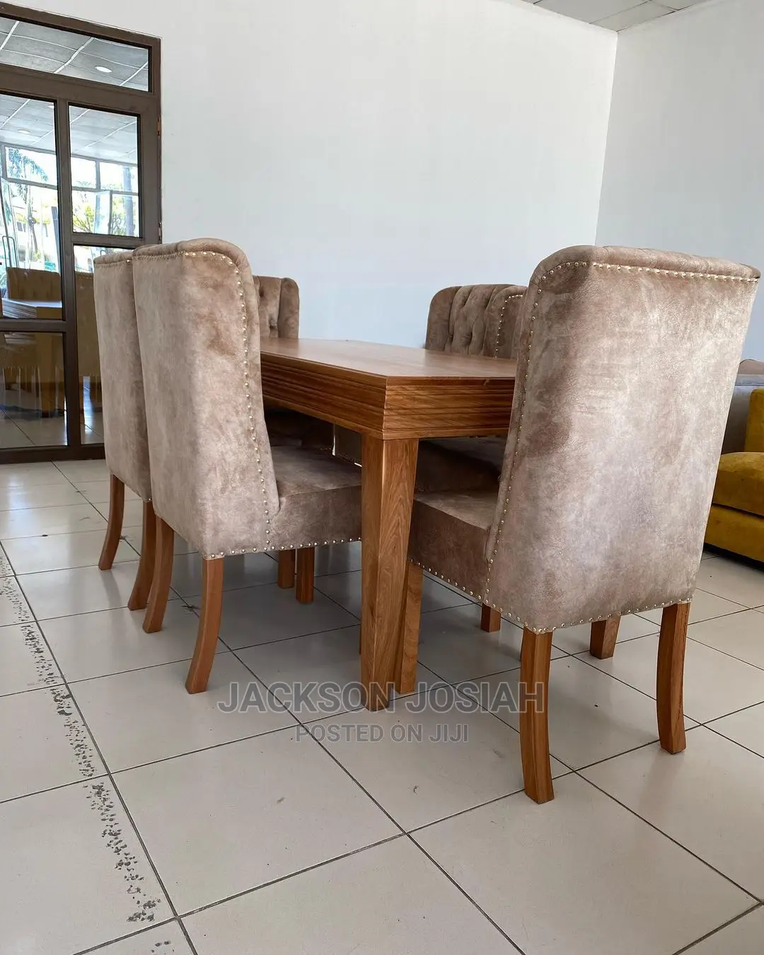 Dinning Table