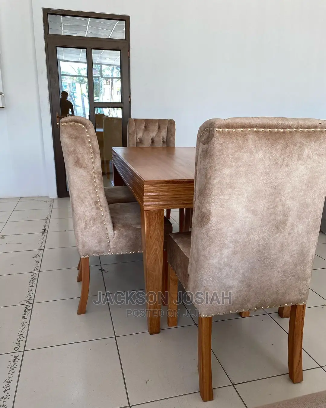 Dinning Table