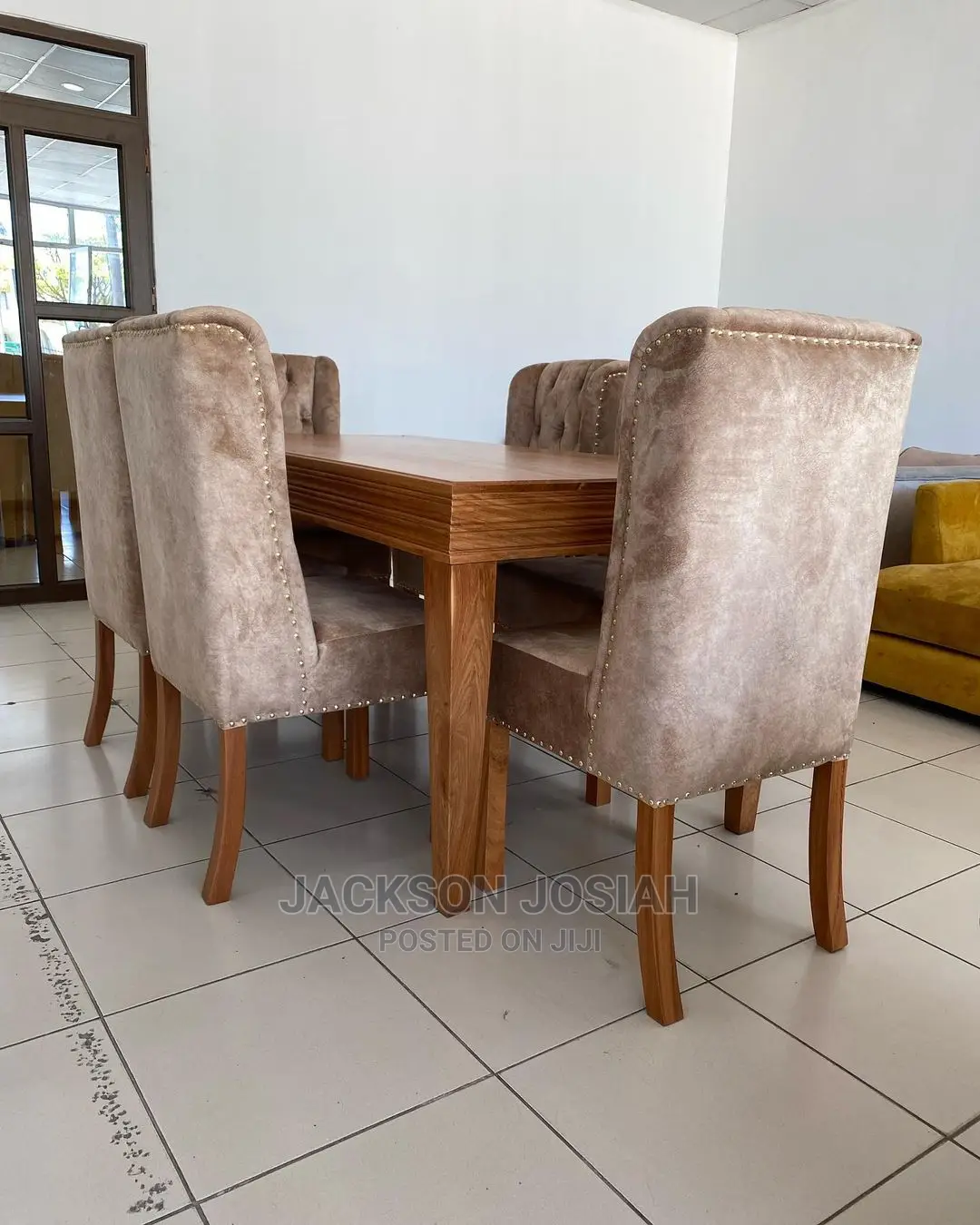 Dinning Table