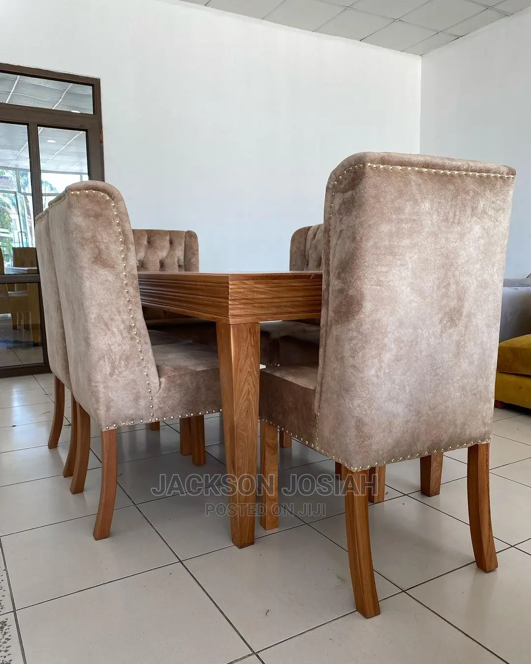 Dinning Table
