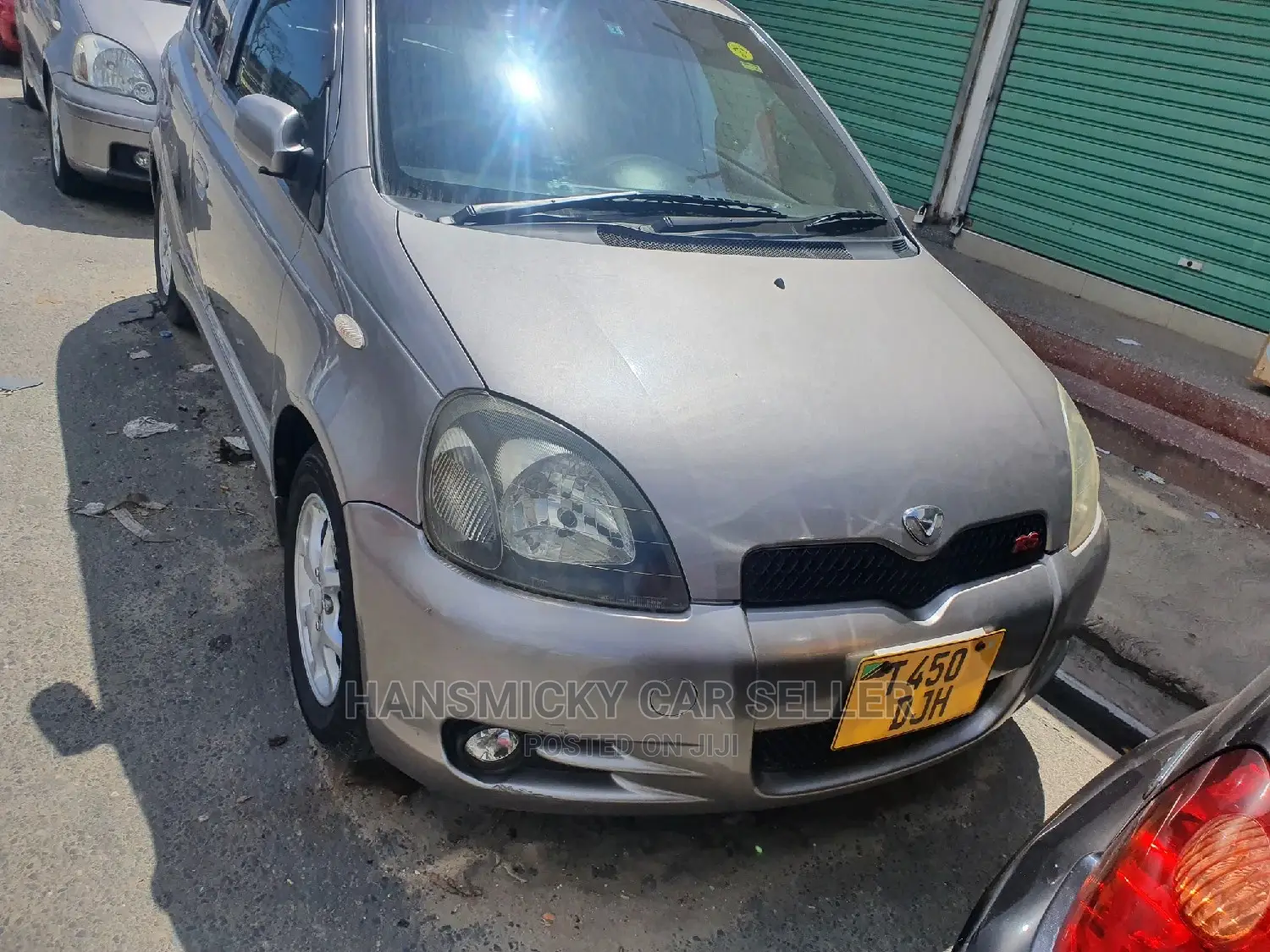 Toyota Vitz 2002 Gray