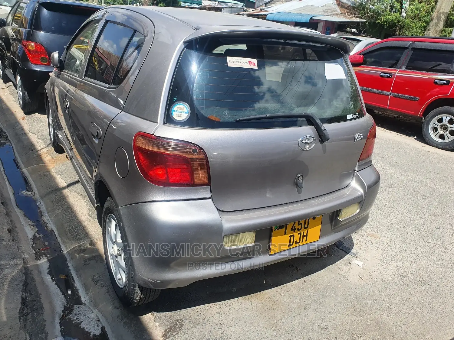 Toyota Vitz 2002 Gray