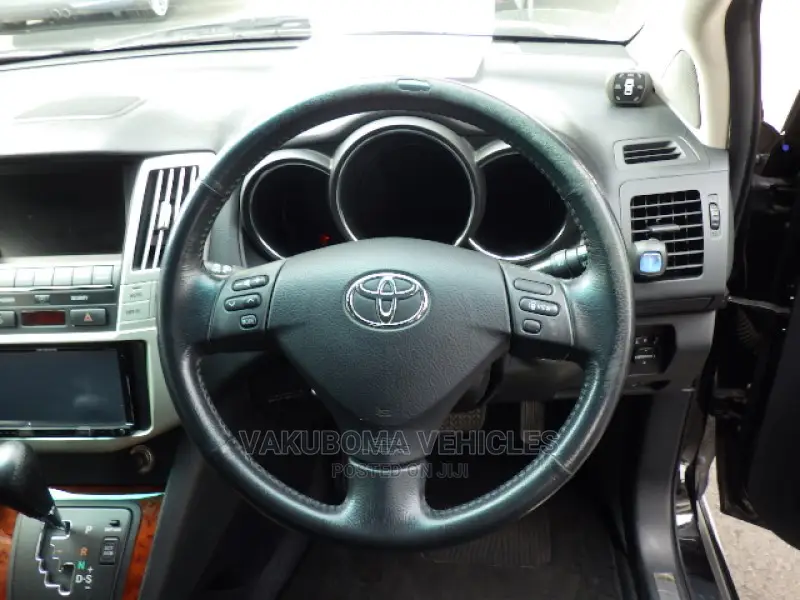 Toyota Harrier 2004 Black