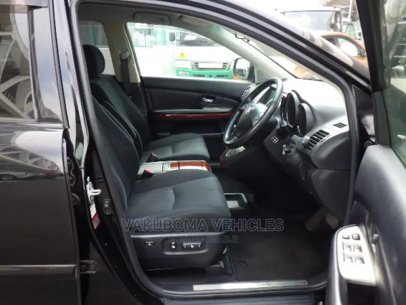 Toyota Harrier 2004 Black