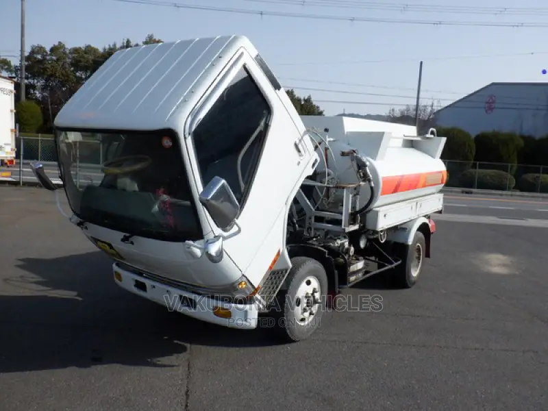 Mitsubishi Canter Tank Truck