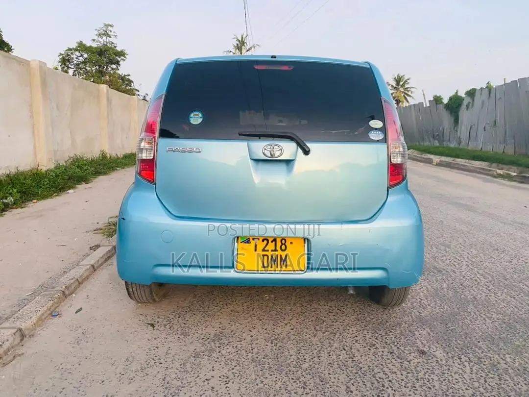 Toyota Passo 2005 Blue