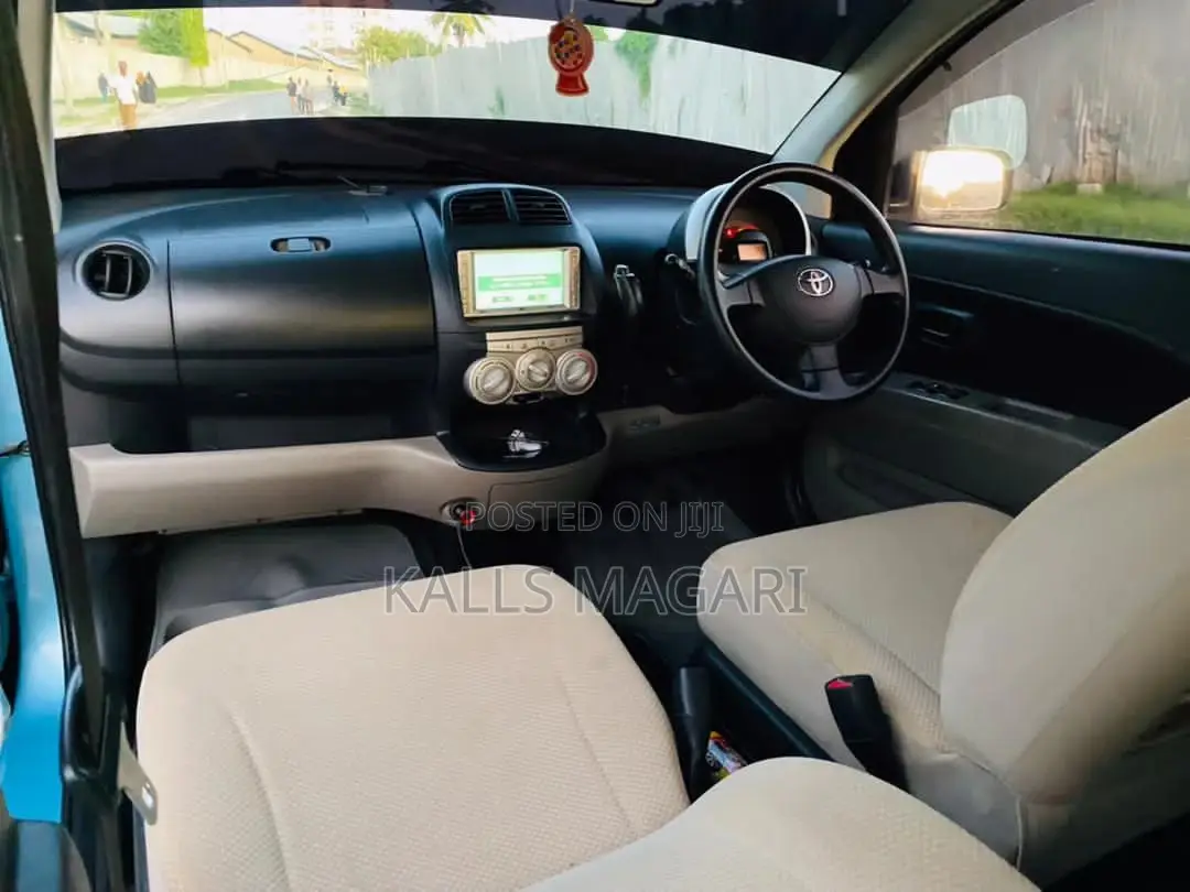 Toyota Passo 2005 Blue