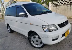 Toyota Noah 2001 White