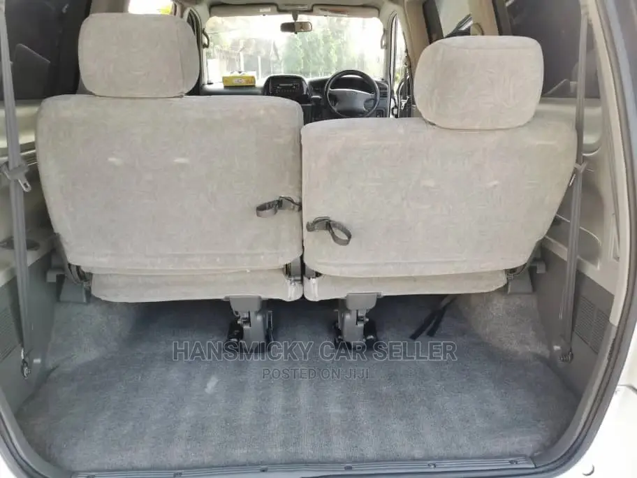 Toyota Noah 2001 White
