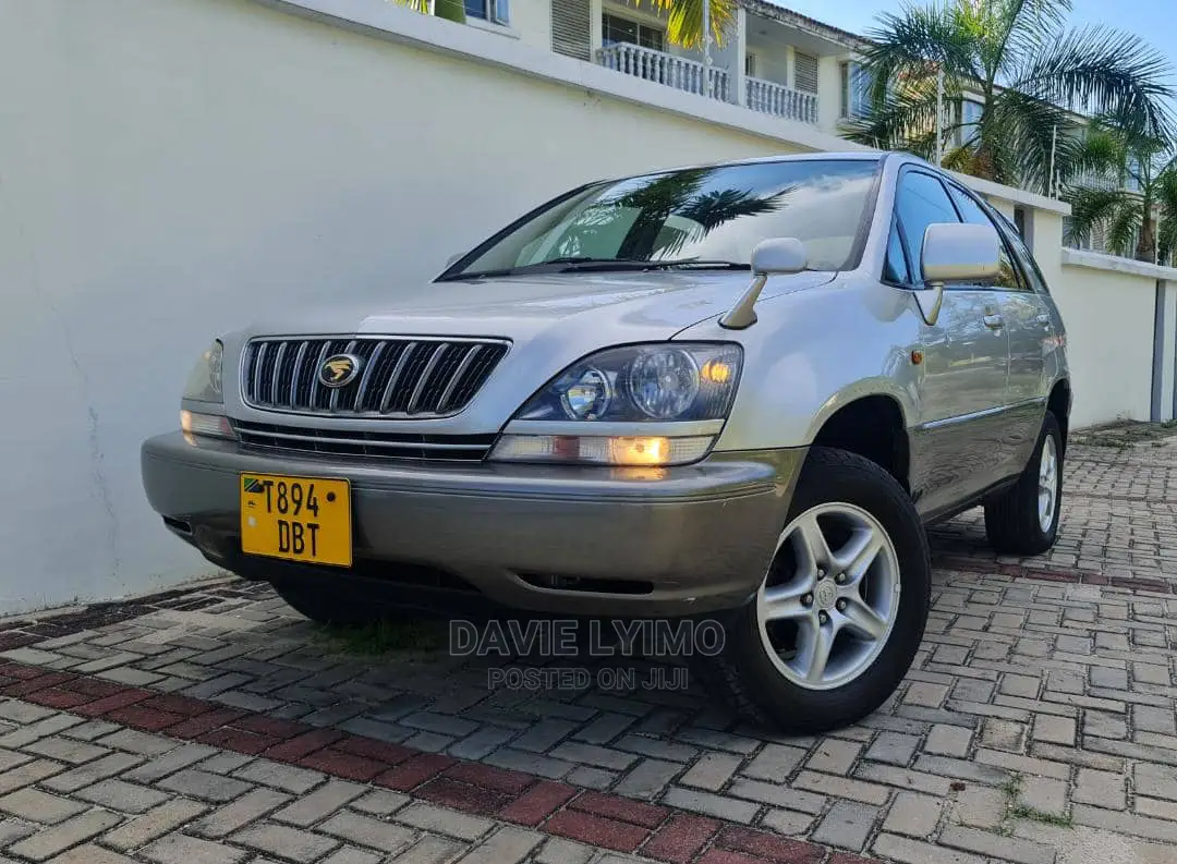 Toyota Harrier 2001 Silver