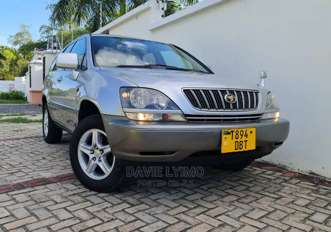 Toyota Harrier 2001 Silver