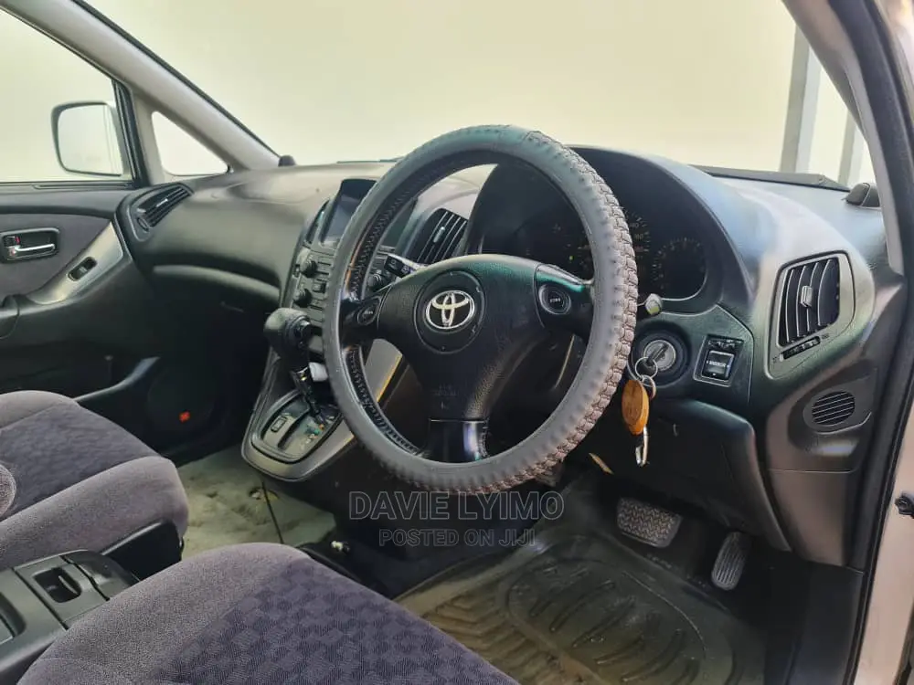 Toyota Harrier 2001 Silver