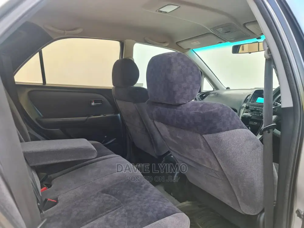 Toyota Harrier 2001 Silver