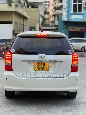 Toyota Wish 2005 White