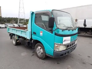 Hino Dutro Truck
