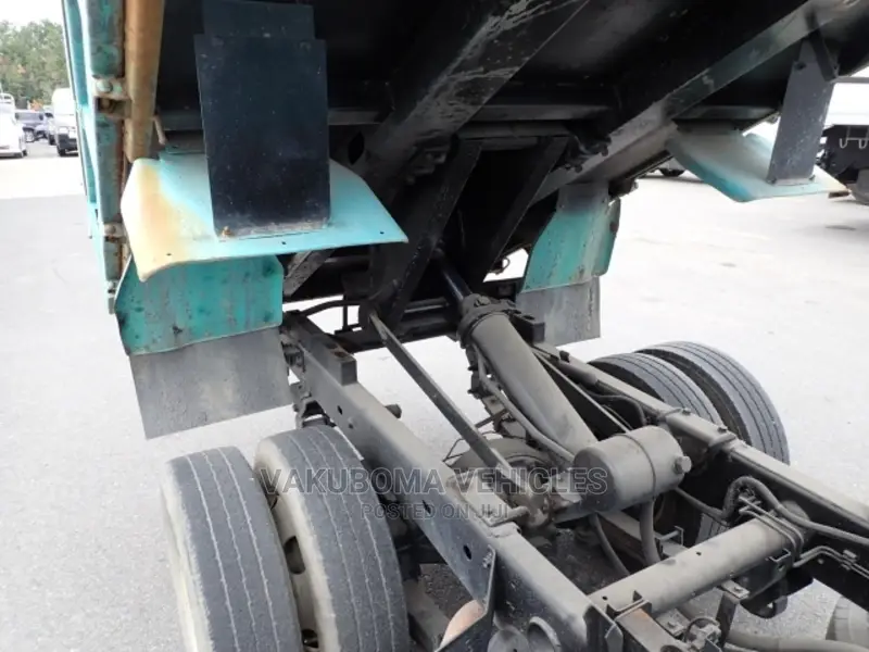 Hino Dutro Truck