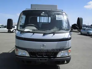 Toyota Dayna Flat Body
