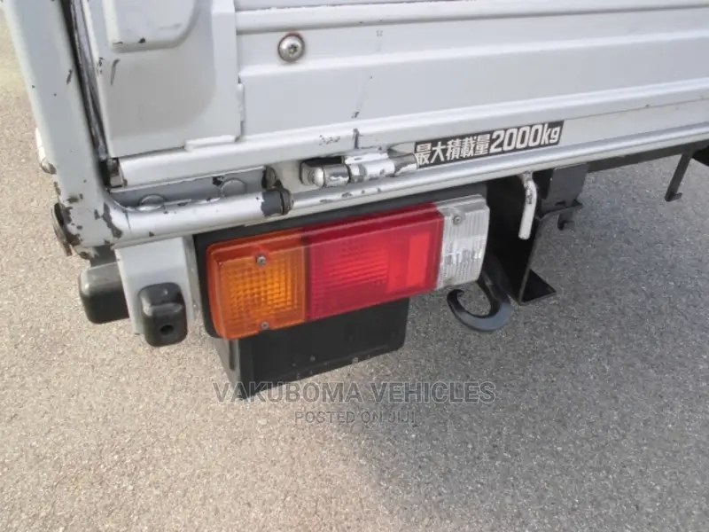 Toyota Dayna Flat Body