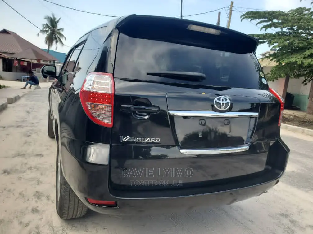Toyota Vanguard 2009 Black