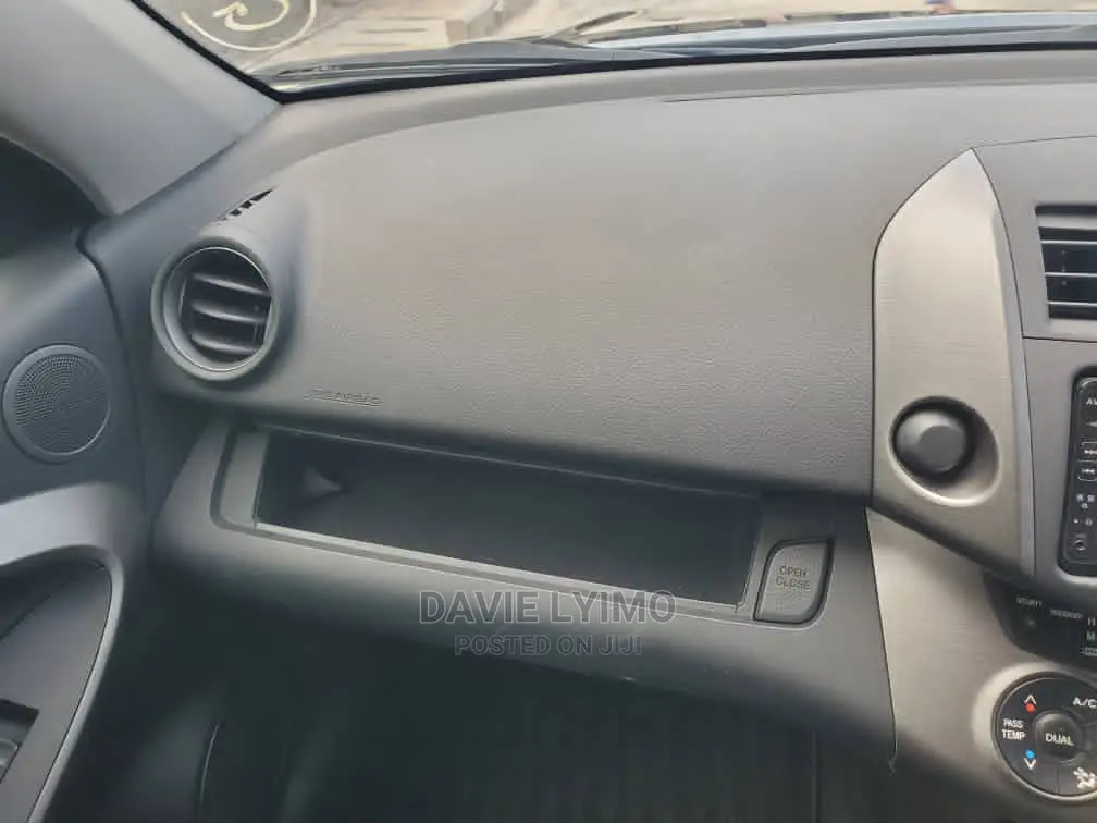 Toyota Vanguard 2009 Black