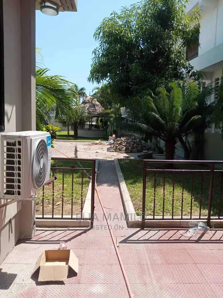3bdrm House in Msasani Beach. For Rent