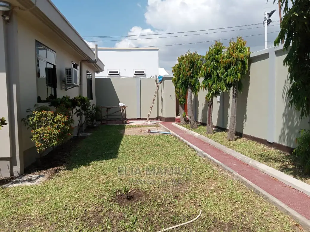 3bdrm House in Msasani Beach. For Rent