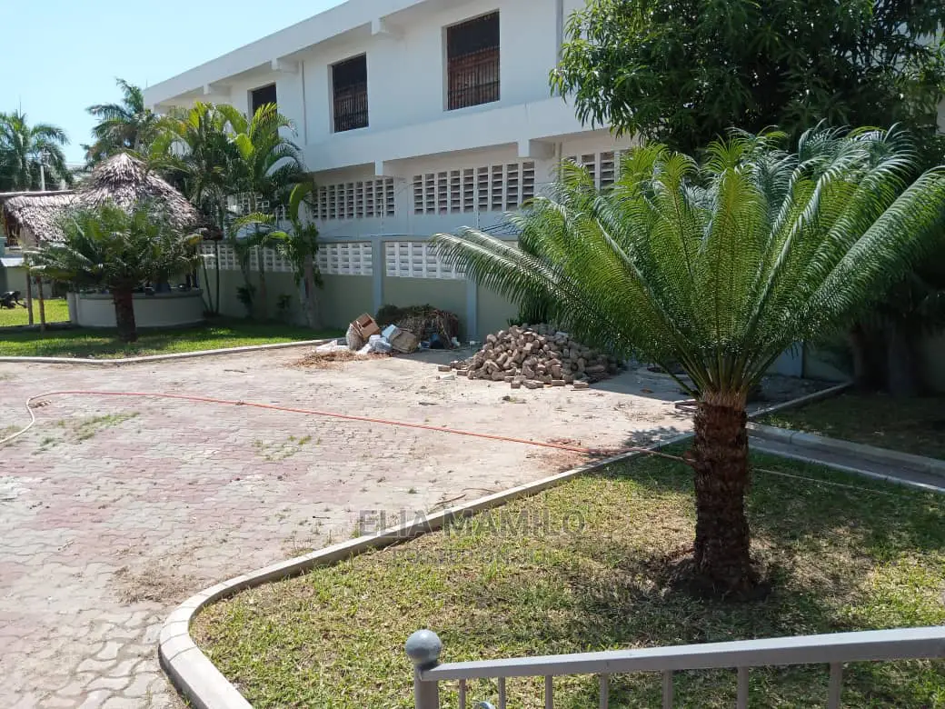 3bdrm House in Msasani Beach. For Rent