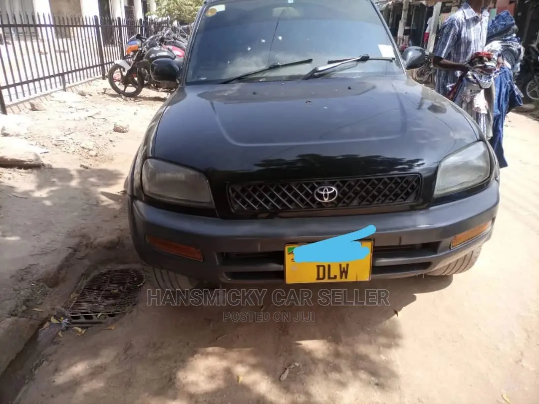 Toyota RAV4 1998 Black