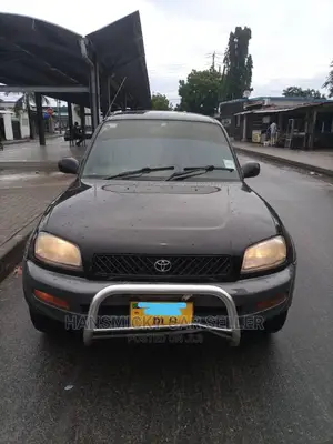 Toyota RAV4 1998 Black