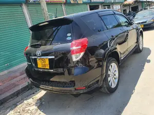Toyota Vanguard 2012 Black
