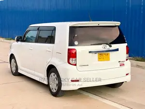 Toyota Corolla Rumion 2008 White