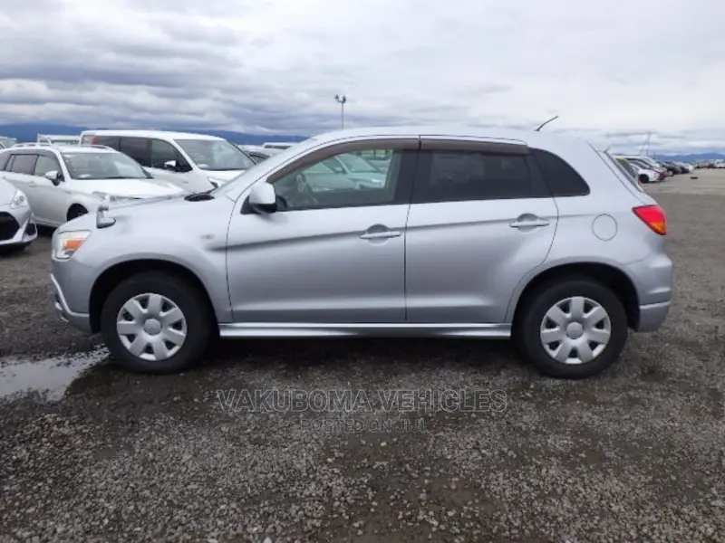 Mitsubishi RVR 2.0 2011 Silver