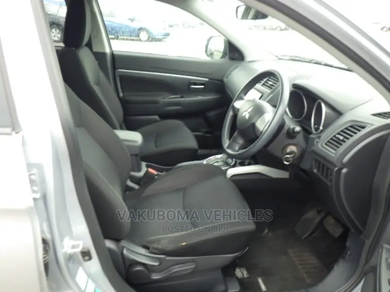 Mitsubishi RVR 2.0 2011 Silver