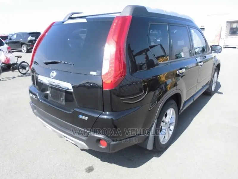 Nissan X-Trail 2011 Black