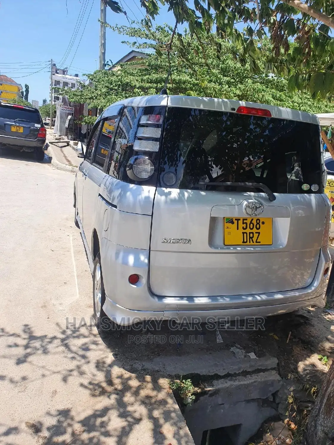 Toyota Sienta 2008 Silver