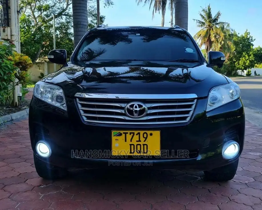 Toyota Vanguard 2010 Black