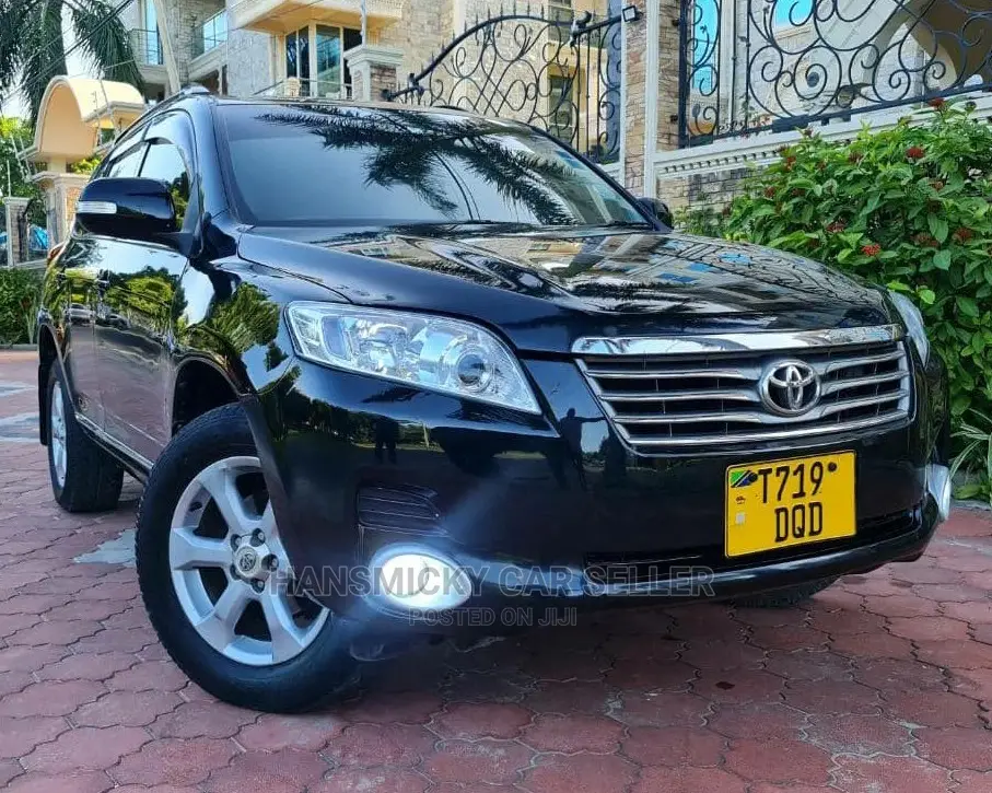 Toyota Vanguard 2010 Black
