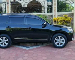 Toyota Vanguard 2010 Black