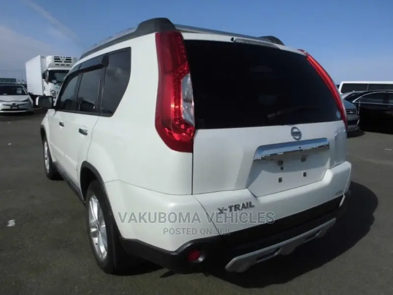 Nissan X-Trail 2012 Pearl