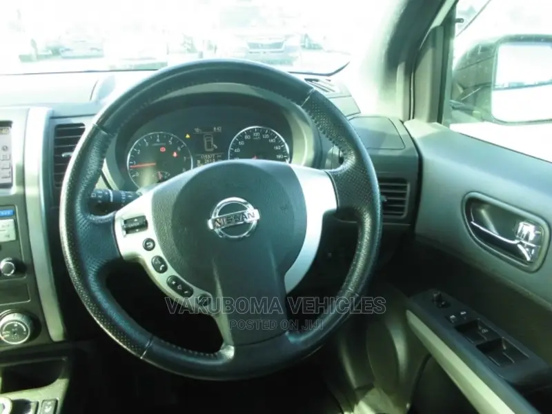 Nissan X-Trail 2012 Pearl