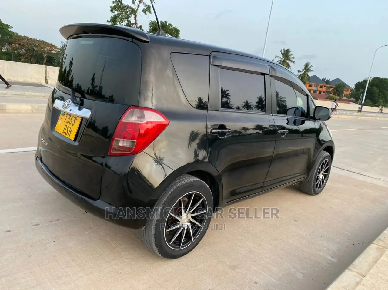 Toyota Ractis 2007 Black
