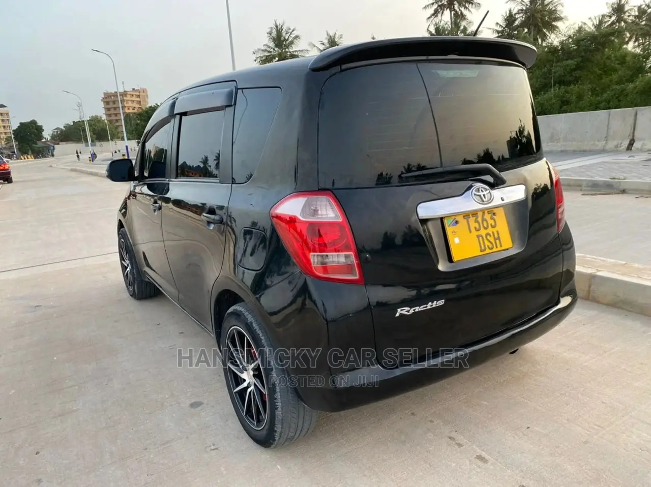 Toyota Ractis 2007 Black