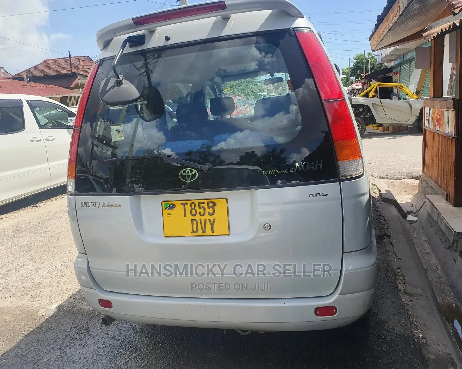 Toyota Noah 2001 Silver