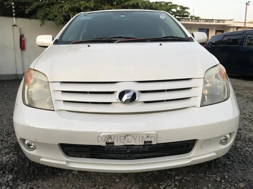 Toyota IST 2007 White