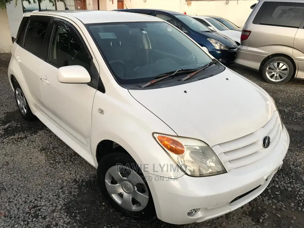 Toyota IST 2007 White