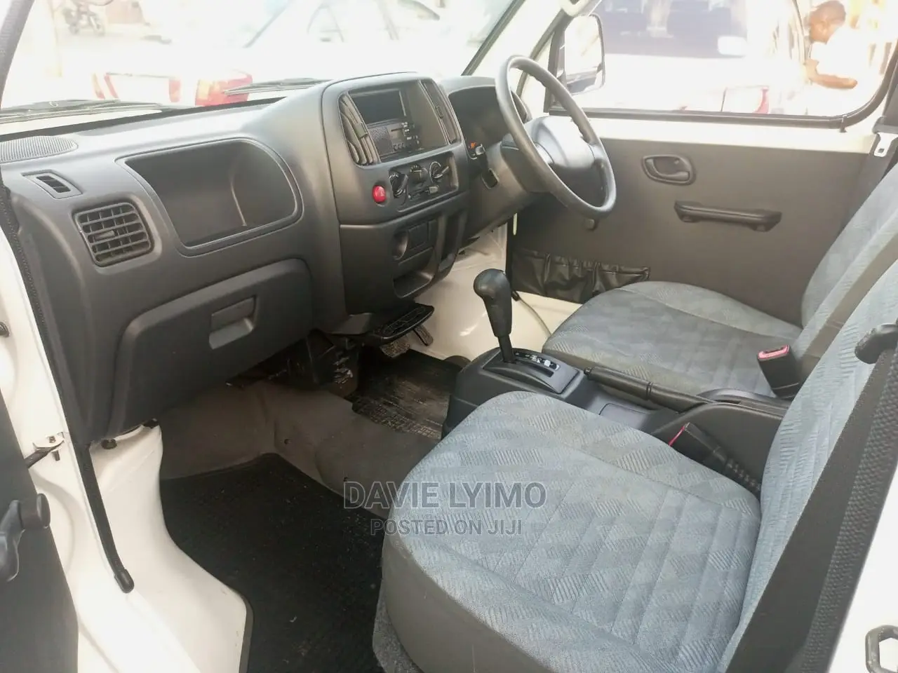 Suzuki Super Carry 2002 White