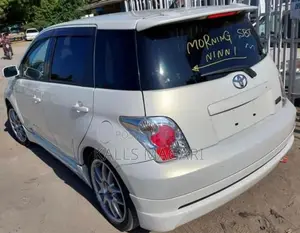 Toyota IST 2006 White