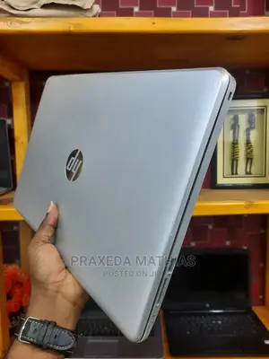 Laptop HP 250 G6 8GB AMD A10 HDD 500GB